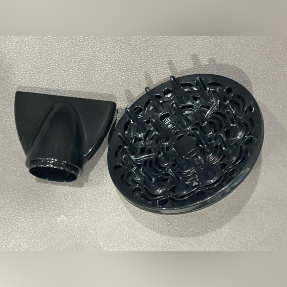 Infiniti PRO By CONAIR Lightweight Hair Dryer - Picture 8 of 9